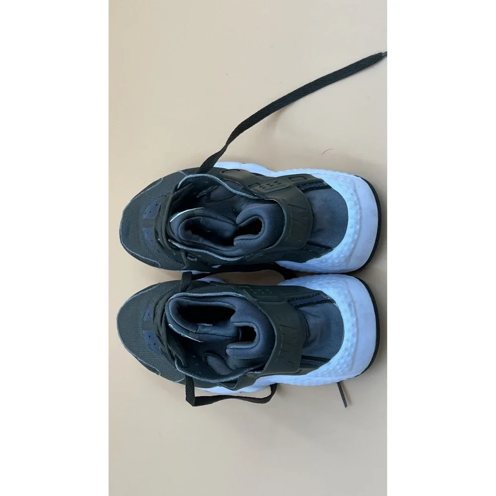 Nike Air Huarache Cargo Khaki White 6.5Y